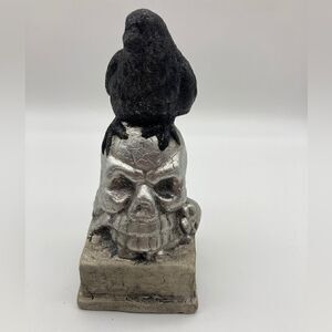 Greenbrier Halloween Black Glitter Raven Crow Bird on Silver Skull Statue